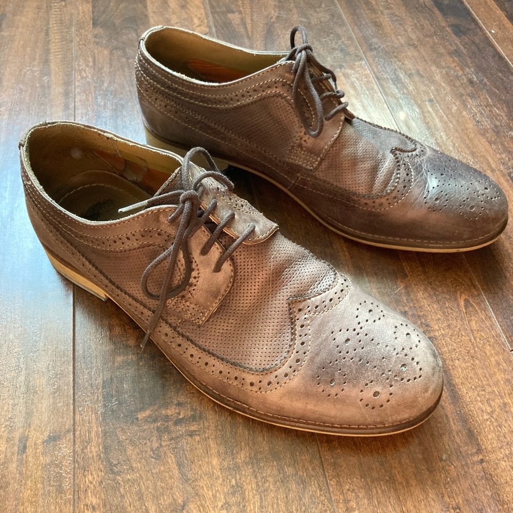 Aldo Brown Leather Oxford Shoes with Classic Brogue Detailing